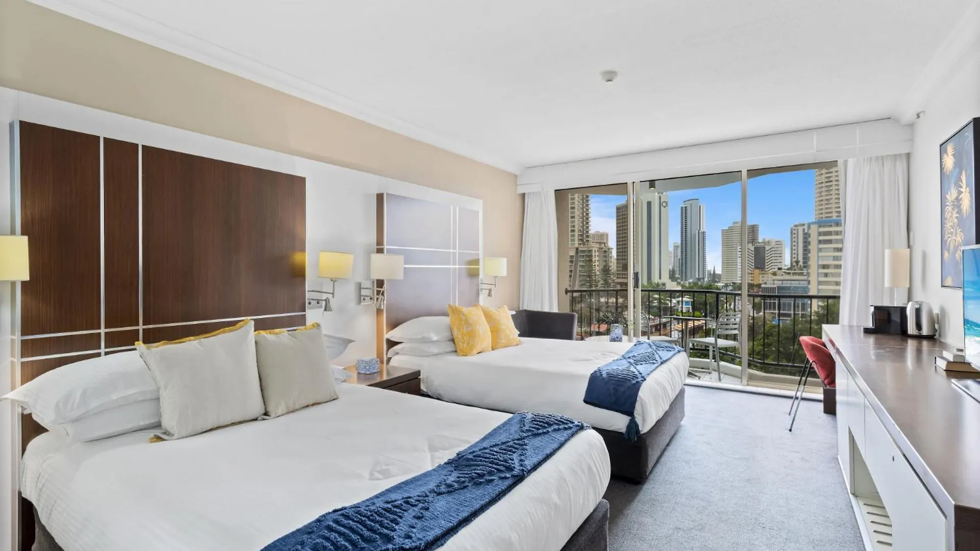 Cosy Studio With Ocean Views & Rooftop Jacuzzis Hotel Gold Coast
